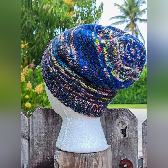 Hand Knit Beanie Hat Stocking Cap Premium Merino Wool Multicolor Black Navy Blue main image 8